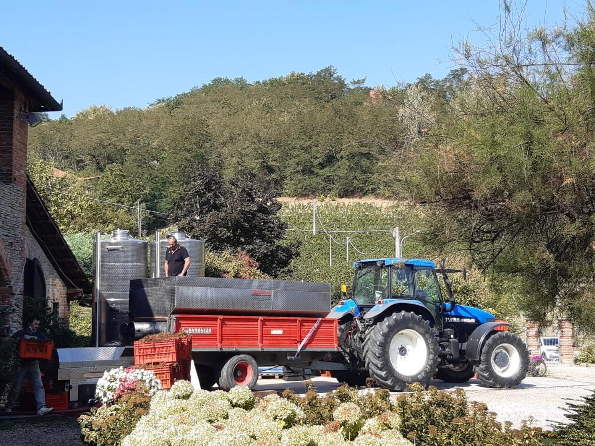 La Giribaldina Winery & Farmhouse Calamandrana Luaran gambar