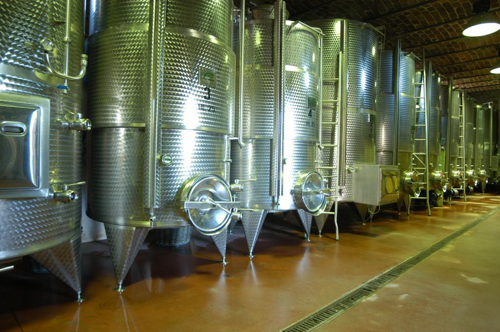 La Giribaldina Winery & Farmhouse Calamandrana Luaran gambar